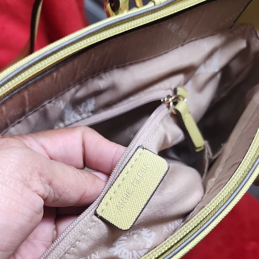Anne Klein Yellow Tote Bag - Picture 4 of 6